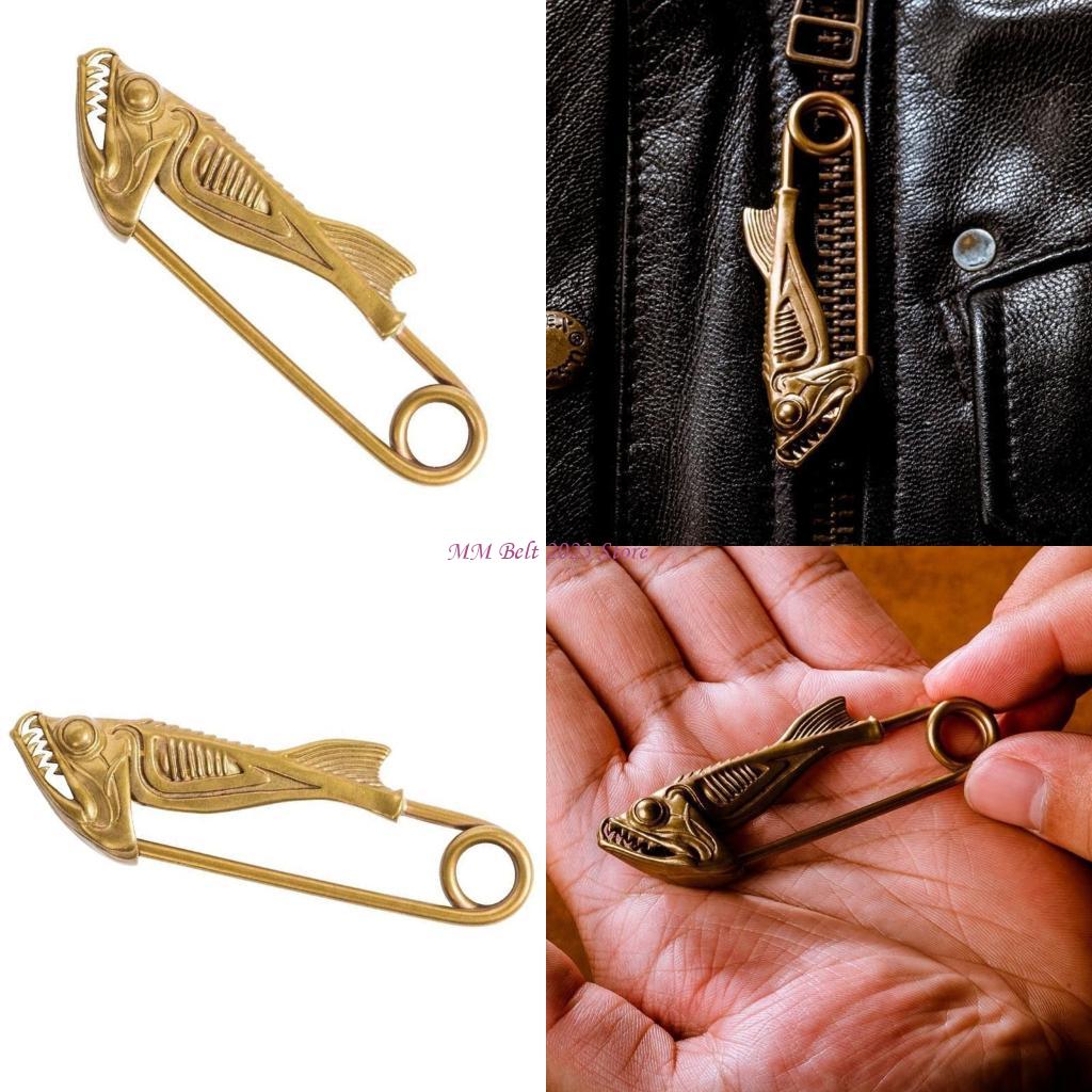 49ME Delikatna broszka ze stop – Tuxedo Lapel Pin recenzja i cena